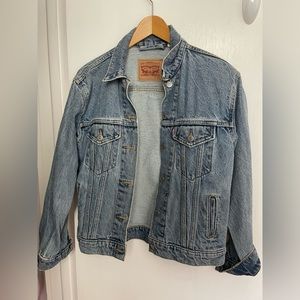 Levi’s jacket size XS